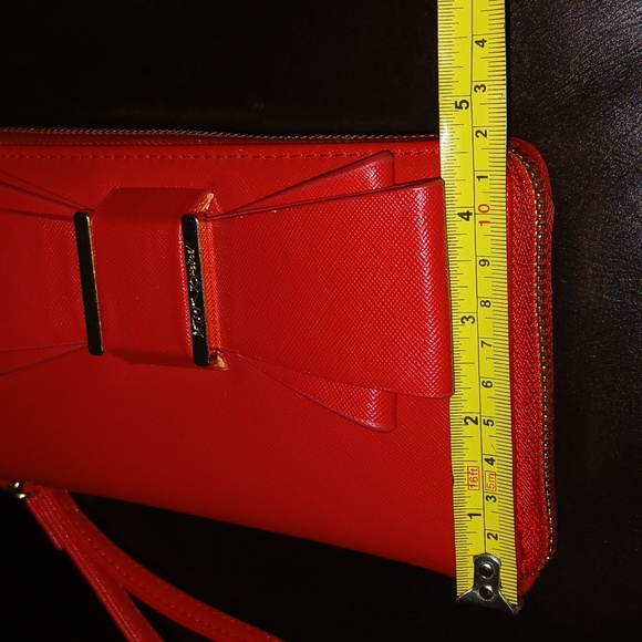 Betsey Johnson Red and Gold Bow Wristlet Wallet with Removable Strap - Picture 12 of 12